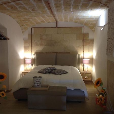 Loft Piccinni Nel Cuore Di Bari Exterior photo